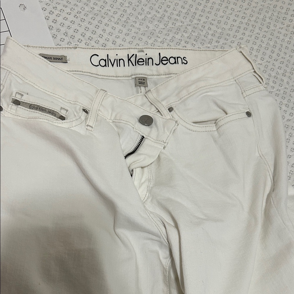 Calvin Klein Women's Skinny Jeans - White